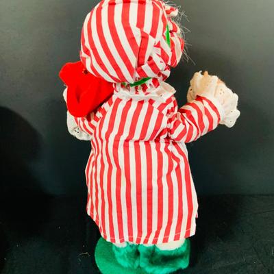 LOT 166: Annalee Holiday Dolls Santa Claus with a Bag Full of Toys and Mrs Claus