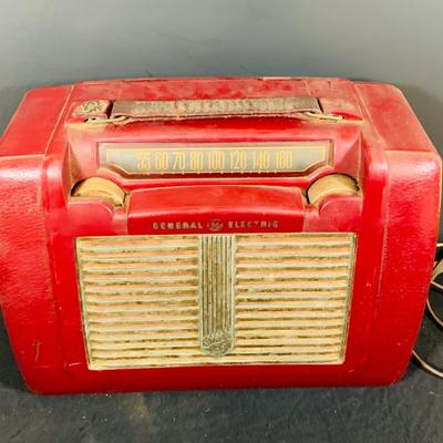 LOT 169: Set of Two (2) Vintage Electric Radios - Art Deco Fada Temple Radio and General Electric Model 164 Tube Radio