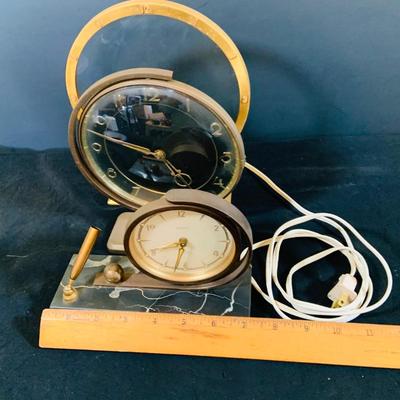 LOT: Collection of Art Deco Desk Clocks Including a Jefferson Golden Hour Mystery /Electric Clock, an Orbros Wind-up Desk Clock with...