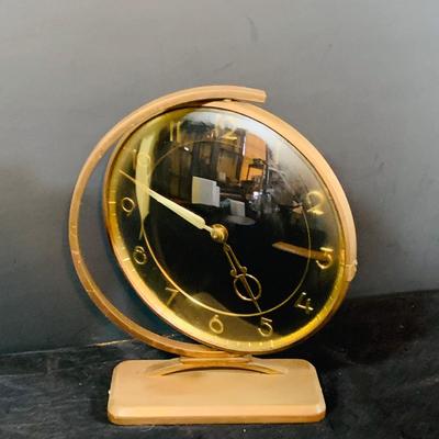 LOT: Collection of Art Deco Desk Clocks Including a Jefferson Golden Hour Mystery /Electric Clock, an Orbros Wind-up Desk Clock with...
