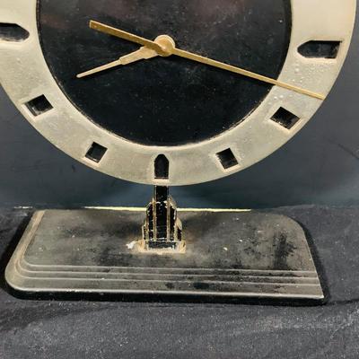 LOT 171: Collection of Art Deco Desk Clocks Including Kundo Mechanical Boxed Shaped Clock, Swiza 8 Alarm Clock, Empire State Building...