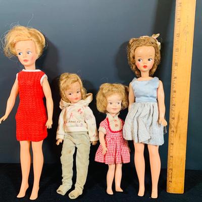 LOT 179: Collection of Vintage Fashion Dolls by Ideal and Deluxe Reading Corp