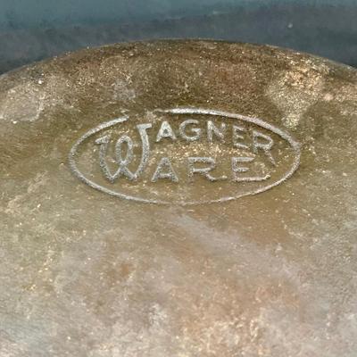 LOT 183: Wagner Cast Iron Skillet and Pot