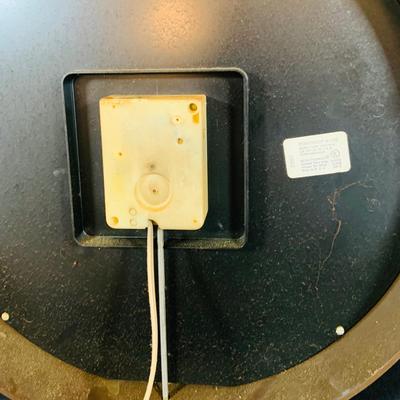 LOT 185: Vintage Seth Thomas Bubble Glass Large Wall Clock