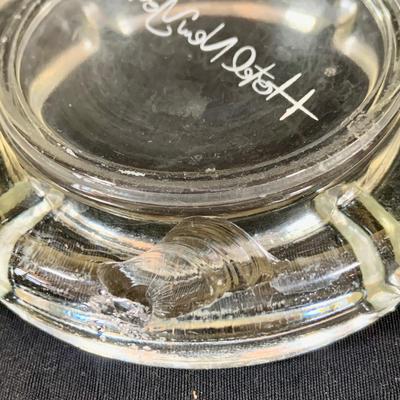 LOT 187: Collection of Vintage Ashtrays Including Amber Glass, Alligator, MCM Ceramic and More