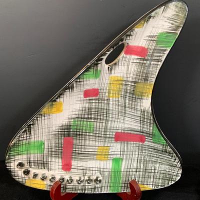 LOT 187: Collection of Vintage Ashtrays Including Amber Glass, Alligator, MCM Ceramic and More