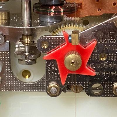 LOT 247: Vintage Kern Suhne Anniversary Figural Clock