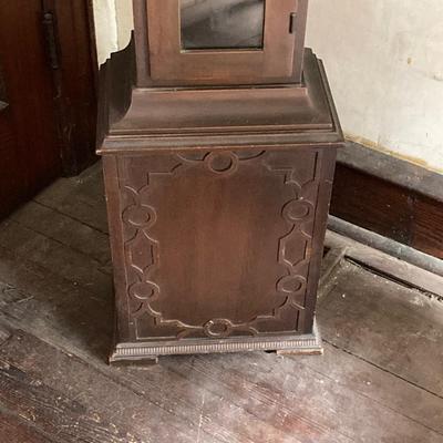 LOT 250: Vintage Wooden Granddaughter Clock with Keys