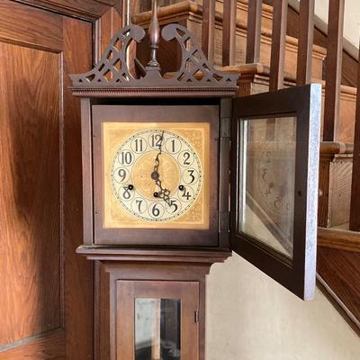 LOT 250: Vintage Wooden Granddaughter Clock with Keys