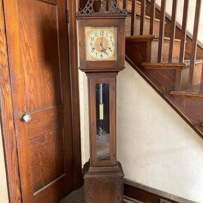 LOT 250: Vintage Wooden Granddaughter Clock with Keys