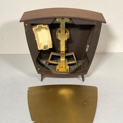 LOT 253: Mid-Century Modern Made in Germany Kundo Electronic Table / Desk Clock (Kieninger & Obergfell)