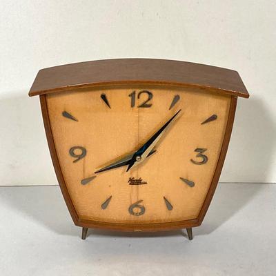 LOT 253: Mid-Century Modern Made in Germany Kundo Electronic Table / Desk Clock (Kieninger & Obergfell)