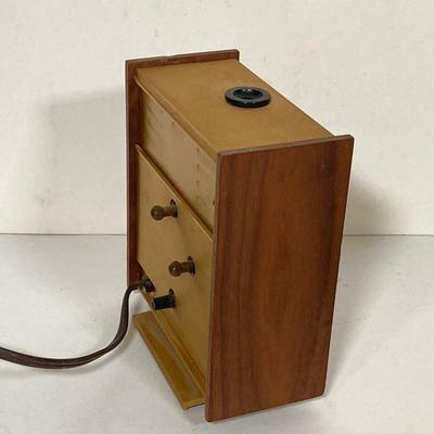 LOT 257: Pair of MCM Mantle / Table Clocks - Peter and More