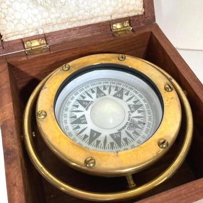 LOT 258: C. Plath, Hamburg Germany Compass in Wooden Box