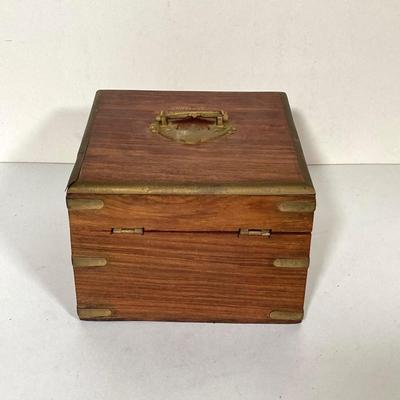LOT 258: C. Plath, Hamburg Germany Compass in Wooden Box