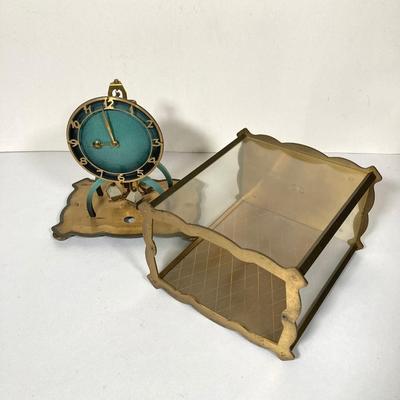 LOT 260: Vintage Euramca Trading Corp. Mantle / Table Clock