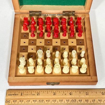 LOT 262: Chess Collection - Vintage, Miniature, Travel, Tandy Electronic and Books