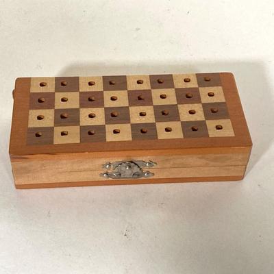 LOT 262: Chess Collection - Vintage, Miniature, Travel, Tandy Electronic and Books