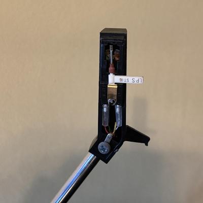 LOT 271: Vintage Ambassador Stereo w/8-Track