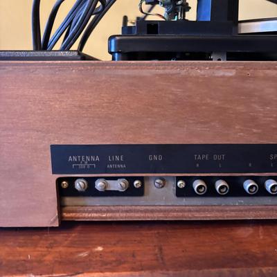 LOT 271: Vintage Ambassador Stereo w/8-Track