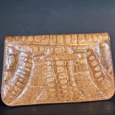 LOT 274: Unmarked Vintage Light Tan Alligator Clutch & Brown Clutch