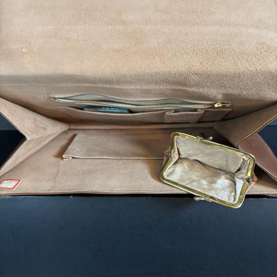 LOT 274: Unmarked Vintage Light Tan Alligator Clutch & Brown Clutch