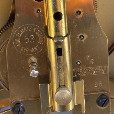 LOT 285: Vintage Schatz Model 4030 with Key, Instructions and Original Box