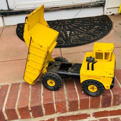 LOT 303: Set of Two (2) Vintage Tonka Toy Construction Vehicles- Dump Truck and Crane