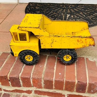 LOT 303: Set of Two (2) Vintage Tonka Toy Construction Vehicles- Dump Truck and Crane