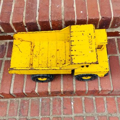 LOT 303: Set of Two (2) Vintage Tonka Toy Construction Vehicles- Dump Truck and Crane