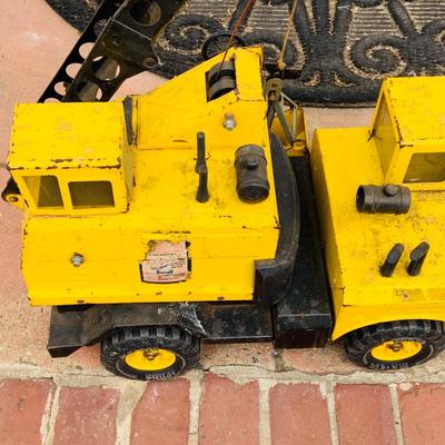 LOT 303: Set of Two (2) Vintage Tonka Toy Construction Vehicles- Dump Truck and Crane