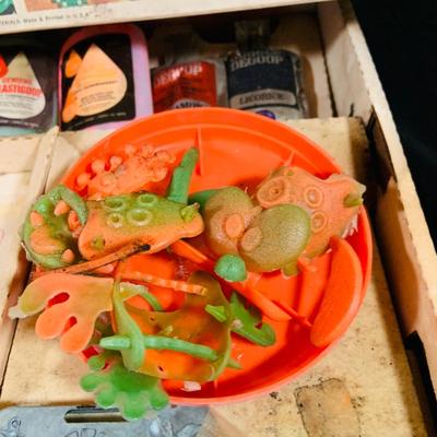 LOT 305: Very Rare Mattel Every Thingmaker Play Set with Molds, Maker, Plastic Goop Bottles and Much More
