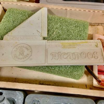 LOT 305: Very Rare Mattel Every Thingmaker Play Set with Molds, Maker, Plastic Goop Bottles and Much More