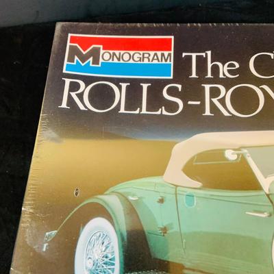 LOT 300: 1922 Cadillac Fleetwood V-16 Testor 1985 Model Kit ad Monogram Classic Rolls-Royce Roadster 1982 Model Kit In Unopened Boxes