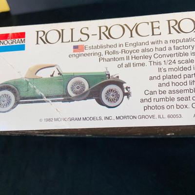 LOT 300: 1922 Cadillac Fleetwood V-16 Testor 1985 Model Kit ad Monogram Classic Rolls-Royce Roadster 1982 Model Kit In Unopened Boxes