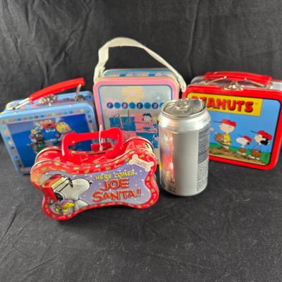 Group of 4 Mini Lunch Boxes - Snoopy & M&M's