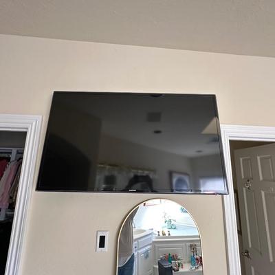 Electronics - TV - Master Bath - Samsung 42"