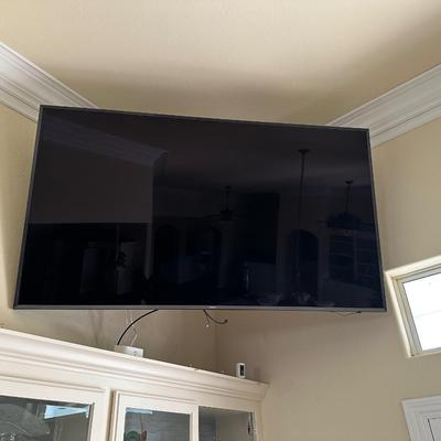Electronics - TV - Breakfast room - Large Samsung