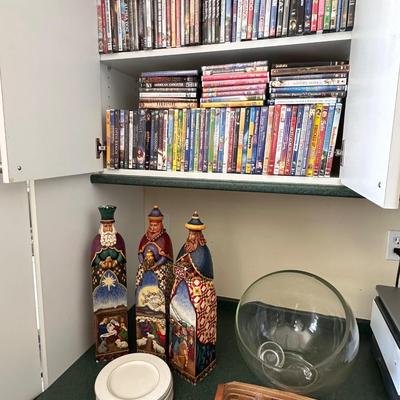 Holiday- garage- X large Jim Shore wise men & DVD lot