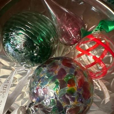 Christmas Lot - Shelf included - Lenox holly & Nativity & hand blown ornaments