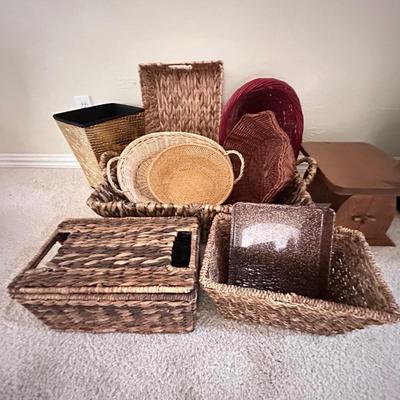 Decor- master bedroom- basket lot 1