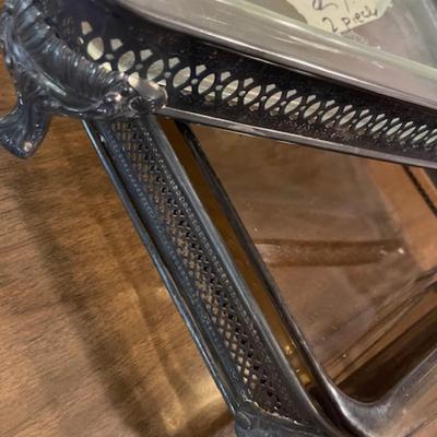 2 Serving Trays