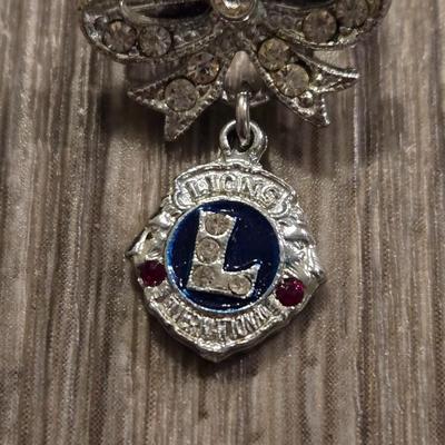 Vintage Lions Brooch