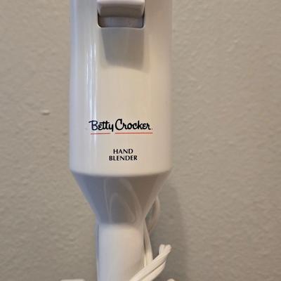 Betty Crocker Hand Mixer