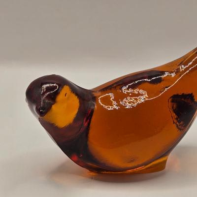 LOT 3L: Birds of a Feather ..... 2 Glass Bird Figures