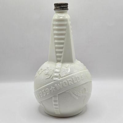 LOT 5L: 1939 Worlds Fair Uranium Glass Vinegar Bottle