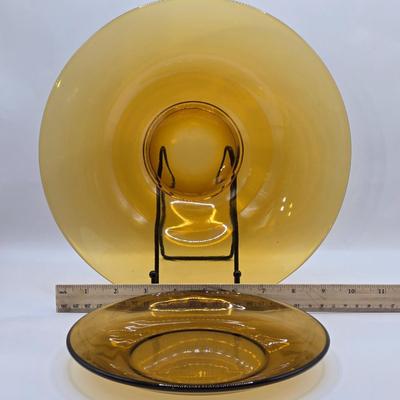 LOT 10L: Variety of Amber Glassware Including Wine/Liquor Decanter