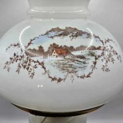 LOT 11L: Vintage Hurricane Style Electric Lamp