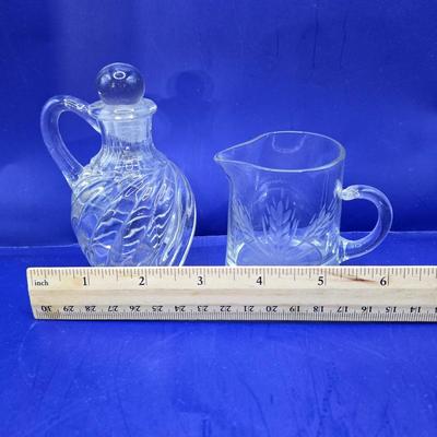 LOT 15L: Vintage Victorian Clear Glass Boot Shoe Roller Skate, Vintage Glass Daisy Shoe, and Other Crystal/Glass Pieces