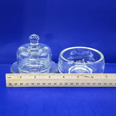 LOT 15L: Vintage Victorian Clear Glass Boot Shoe Roller Skate, Vintage Glass Daisy Shoe, and Other Crystal/Glass Pieces